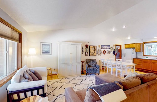 Anderson Island House | 140 m² House ∙ 3 bedrooms ∙ 15 guests