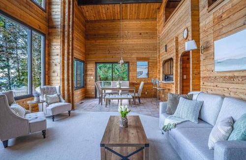 Longbranch House | 313 m² House ∙ 4 bedrooms ∙ 14 guests
