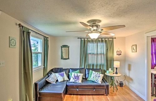 Central Tacoma Cottage | 46 m² Cabin ∙ 1 bedroom ∙ 4 guests