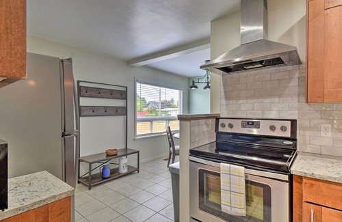 North End House | Cozy Tacoma Home: Close to Beaches & Boating!