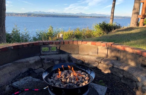 Lakebay House | House ∙ 1 bedroom ∙ 8 guests