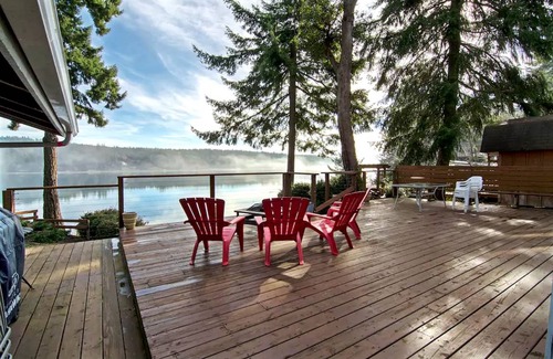 Lakebay House | House ∙ 2 bedrooms ∙ 8 guests