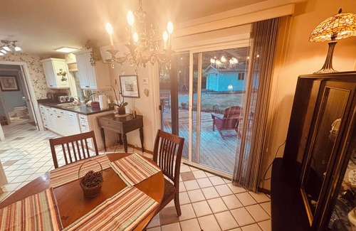 Lakewood House | Relaxing Rancher with Fire-Pit Ferns and Firs Lakewood