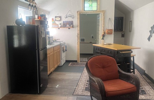 Riggins Cabin | 1-bedroom cabin with full kitchen and bathroom in beautiful Riggins Idaho