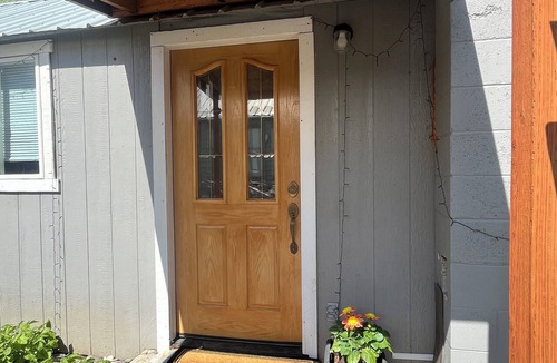 Riggins Cabin | 1-bedroom cabin with full kitchen and bathroom in beautiful Riggins Idaho