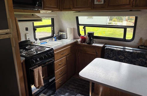 Forks House | 1-bedroom camper trailer minutes from Olympic Peninsula