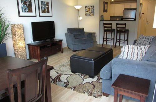 Downtown Seattle Apartment | 1 Block to Pike Place Market Balcony Water View