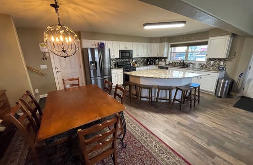 Wildernest House | 100 5-star reviews for this remodeled duplex in Summit County! No “noisy condo”