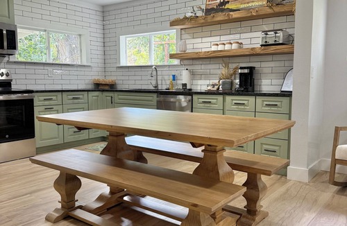 Logan House | 100 year old Montana Cottage!