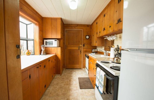 Bend House | 106 m² House ∙ 2 bedrooms ∙ 6 guests