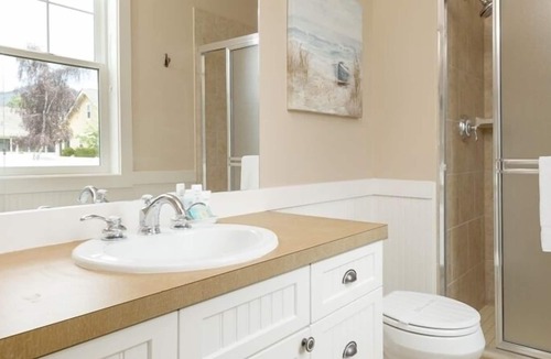 Oroville House | 109 Barefoot Lane (Beach Trail)