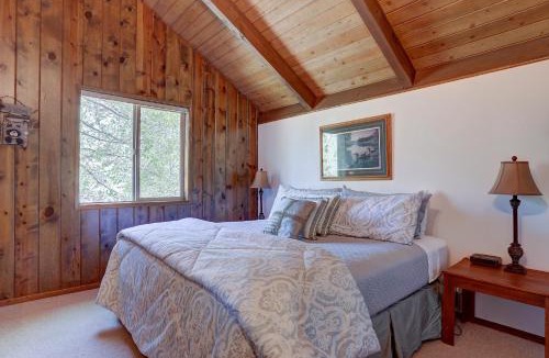 Sunriver House | 11 Camas Home with Brand New Hot Tub