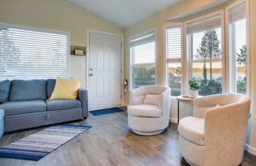 Port Hadlock House | 11 Mi to Port Townsend Ferry: Cottage w/View!