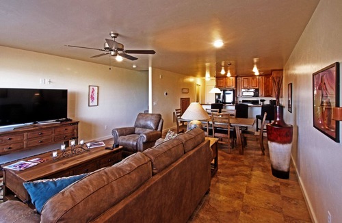 Moab South Valley House | 11A8 Condo in Moab, Views, Shared Pool & Hot Tub!