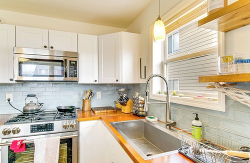 Bozeman Cottage | 12 Mi to Bozeman: Duplex w/Sauna & Yard