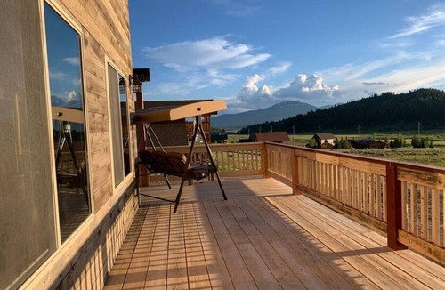 Island Park House | 12 miles to Yellowstone, game area, hot tub, 8 Bedroom-6 bathroom, sleeps 22.