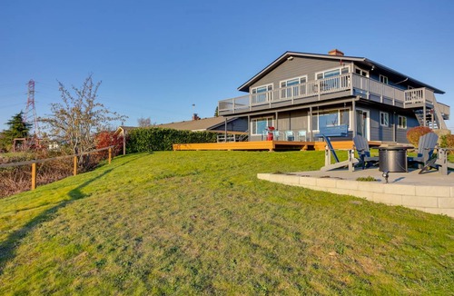 Northeast Tacoma Apartment | 130 m² Apartment ∙ 3 bedrooms ∙ 8 guests