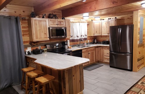 Island Park Cabin | 15 min to Yellowstone. Newly built in 2018 this cabin is meticulous . WIFI ÷ AC