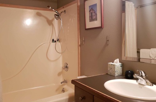Sunriver House | 15 Quartz Mountain Lane | 2 BR / 2 BA, Sleeps 6