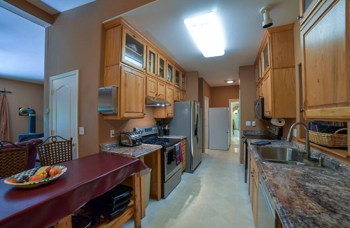 Fish Haven Cabin | 16 Bedroom stream-side Lodge on 3 acres, 3-night min Summer & Holidays-sleeps 60
