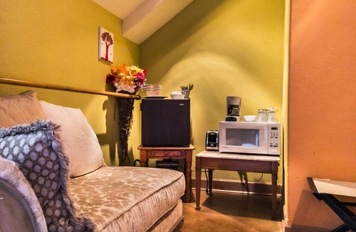 Sandpoint Cabin | 18-acre Italian-Style Mountain Villa: Talus Rock Retreat in Sandpoint, Idaho