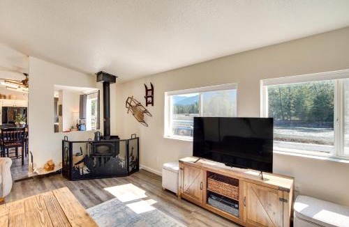 Packwood House | 18 Mi to Mt Rainier! Scenic Cowlitz River Escape