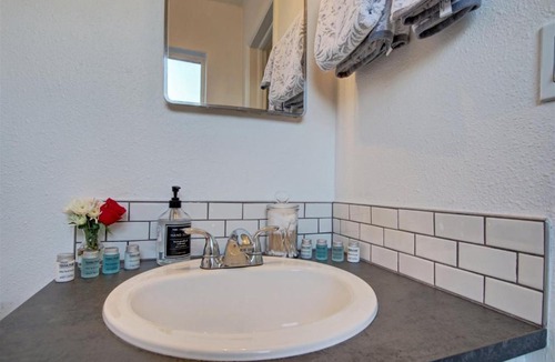 North End Apartment | 18th Street D