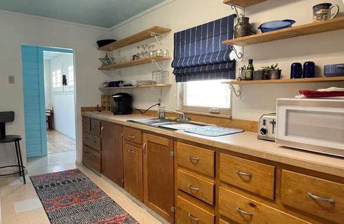 Challis Cottage | 1930's Uptown House