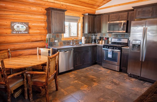 Bonners Ferry Cabin | 1BD, 1BA Full Kitchen, WiFi, TV, Sleeps 4