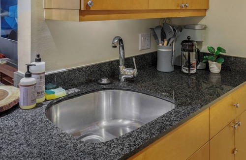 Downtown Seattle Condo | 1BR Condo Near Pike Place, Waterfront View, Parking & Amenities