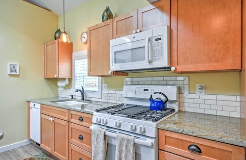 Woodstock Cottage | 1BR Portland Cottage - Easy Downtown Access!