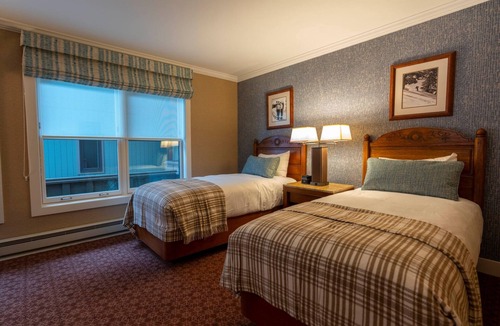 Elkhorn Hotel | 2 Apartments w/2BR each | Enjoy the Mountain View & Access to Village Dining