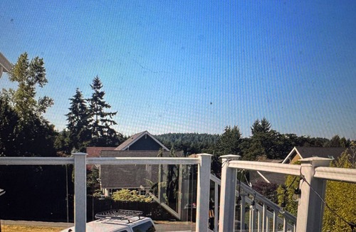 Bainbridge Island Apartment | 2-bedroom apartment in fantastic Bainbridge Island with AC