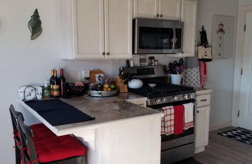 Birch Bay Cottage | 2 Bedroom Cottage in Blaine perfect for a getaway just steps to the water.