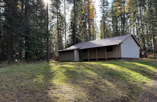 St. Maries Cottage | 2-bedroom Cozy Cottage located in the Woods in North Idaho-A Perfect Getaway!