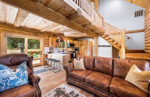Harrison Cabin | 2 Bedroom Log Cabin on 80 acres in Harrison, Idaho w/Lake View