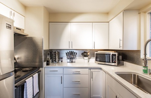 Olympia House | 2-bedroom vacation home just 9 minutes to Evergreen State College