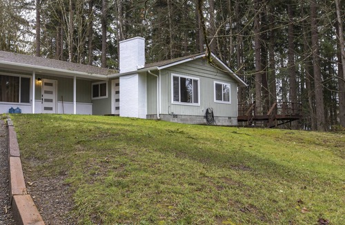 Olympia House | 2-bedroom vacation home just 9 minutes to Evergreen State College