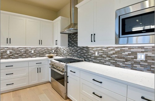 Historic Downtown District Cabin | 2 bedrooms, office with sofa bed, sofa bed in living room, 3 bathrooms