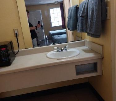 Jackson Apartment | 2 Double Beds Hotel Room 208
