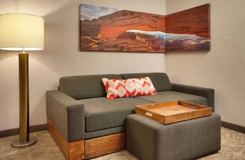 Moab Hotel | 2 Family-Friendly Moab Stays with Pool, Hot Tub & Easy Access to Outdoor Fun