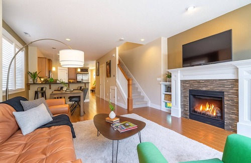 Tigard House | 2 King Beds, Quiet Neighborhood, Near It All