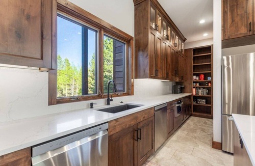 Island Park Cabin | 2 Luxury Lodges on 85 Acres Near YNP | Sleeps 40