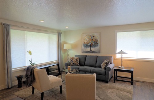 Hillsboro House | 2 Master Suites - newly renovated!
