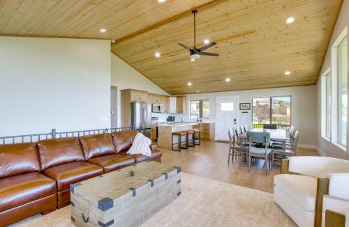 Sweetwater House | 2 Mi to Bear Lake! Group Getaway w/Mountain Views