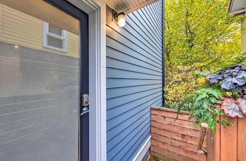 Minor Apartment | 2 Mi to Capitol Hill, Walk to SU! Quaint Retreat