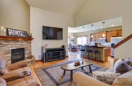 Four Corners House | 2 Mi to Hot Springs! Group Getaway in Bozeman