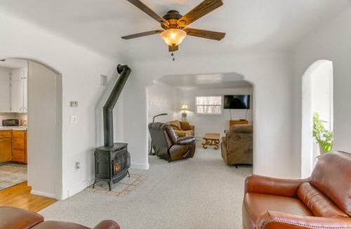 Rigby House | 2 Mi to Snake River: Quaint Farmhouse w/Patio!