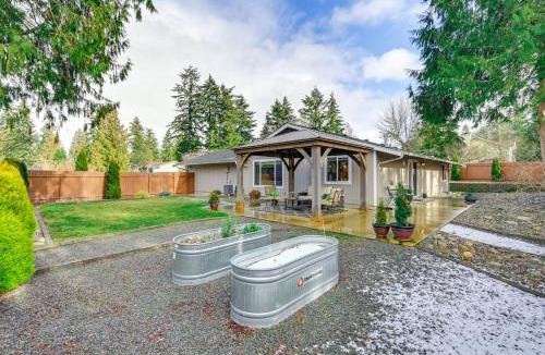 Puyallup House | 2 Mi to State Fair Puyallup Home with Private Yard!