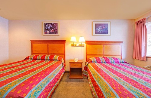 Stevenson Hotel | 2 Pet-friendly Units w/Free Parking | Bridge of the Gods - 4.4 miles away